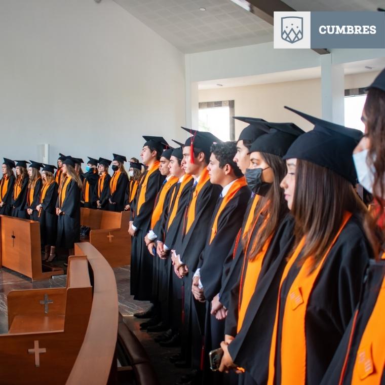 Ceremonia de graduación de preparatoria Cumbres Veracruz